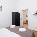 Pijarska By Renters *