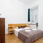 Pijarska By Renters