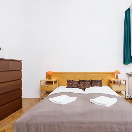 Pijarska By Renters Apartment *