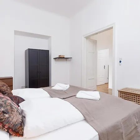 Pijarska By Renters Apartment *