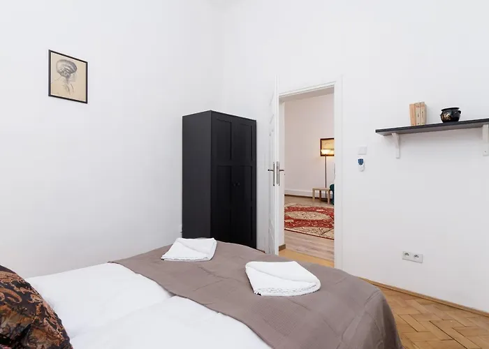 Pijarska By Renters *