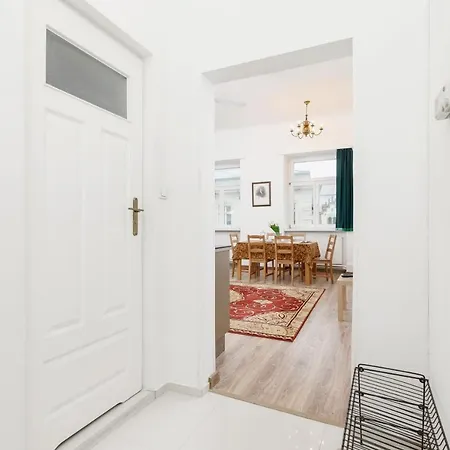 Pijarska By Renters Apartmán Krakov