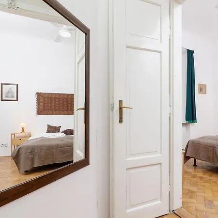 Pijarska By Renters Apartmán Krakov